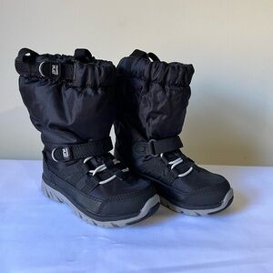 Stride Rite Made2Play Sneaker Boots Toddler Boys 6.5 Black EUC